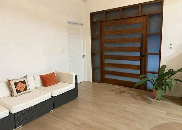 Hacienda Fuentes A Luxury Modern Ranch, Private Pool & Farm Animals Villa *